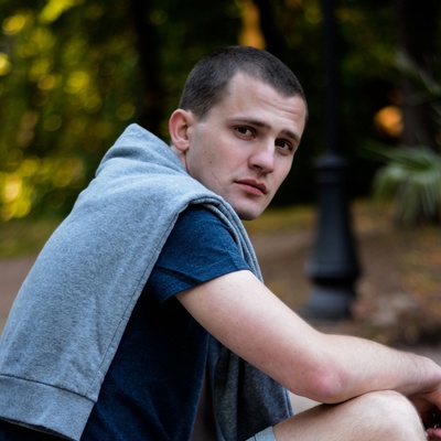 Илья Дубров